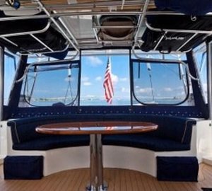 Cat ICE WARS II -  At Deck Dining