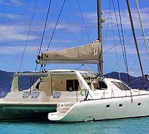 Cat SECRET OASIS - Aft View