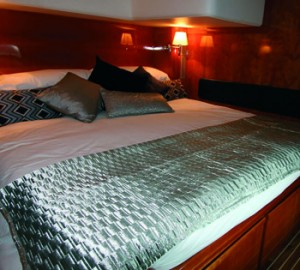 Cat ULA -  Guest Cabin 2