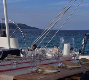 Catamaran ABYSSE - Al Fresco Dining