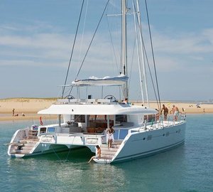 Catamaran ENIGMA -  At Anchor