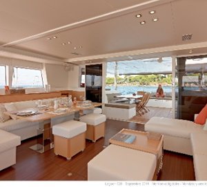 Catamaran Firefly -  Main Salon