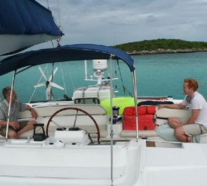 Catamaran KIWI PRYDE -  Relaxing on the Flybridge