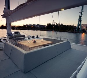 Catamaran LEVANT - Flybridge Sunpads