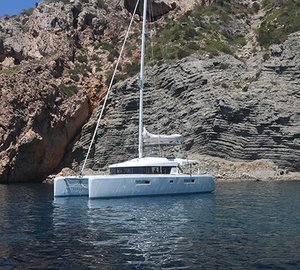 Catamaran LOTUS - In Charter