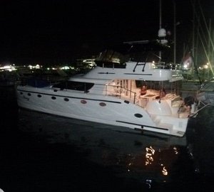 Catamaran MANZY -  At Night
