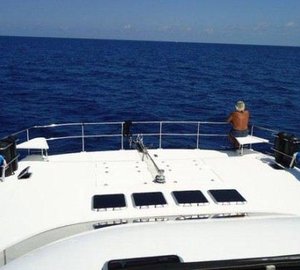 Catamaran MANZY - Forward