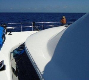 Catamaran MANZY - Side Deck
