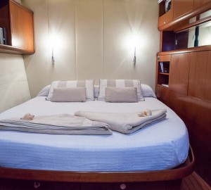 Catamaran WHALE - 014