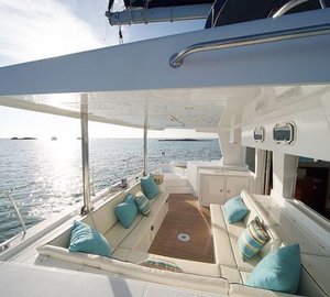 Catamaran WHISPERS - Aft Deck