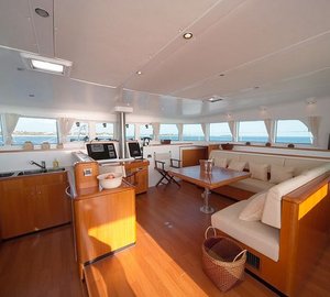 Catamaran WHISPERS -  Salon