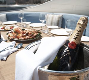 Champagne O Clock -  Lunch on Flybridge