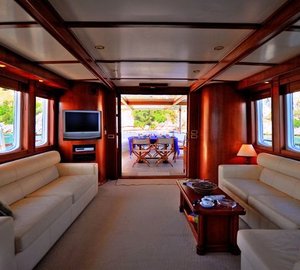 Classic Yacht El Bandido - Salon looking aft