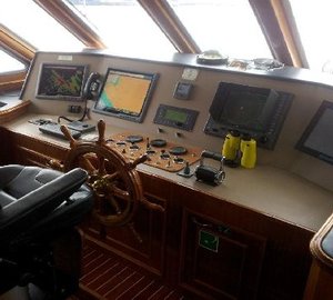 Classic Yacht LAIKA - Wheelhouse