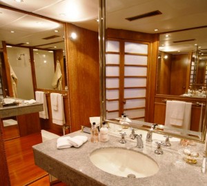 DANGLETERRE II  Bathroom