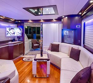 DISCOVERY - Salon aft