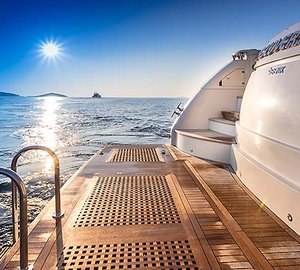 DISCOVERY - Swim platform