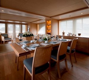 Dining area of the motor yacht Belle Isle by Kingship - Columbus 90