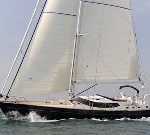 Discovery Yachts More Magic - Sailing