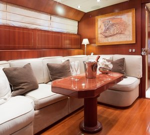 EDEN ERINA - Lower Salon