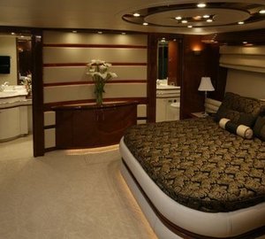 ESCAPE BY SEA - Master Cabin