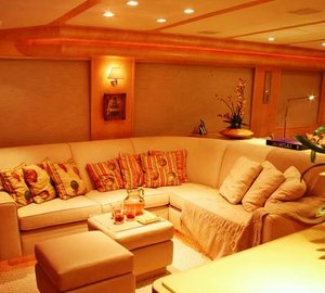 Eagles Nest -  Main salon