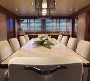 Eileen Yacht - Dining