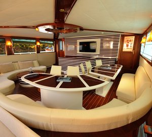 Esma Sultan bow saloon view 1