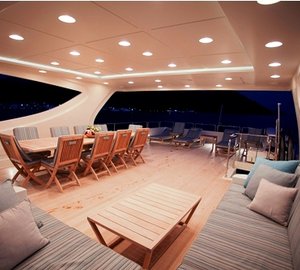 Fly Bridge dining MM