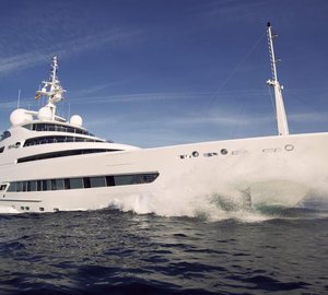 Freire megayacht Pegaso at sea
