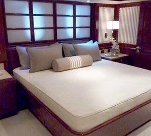 GLAZE -  Double Cabin 2