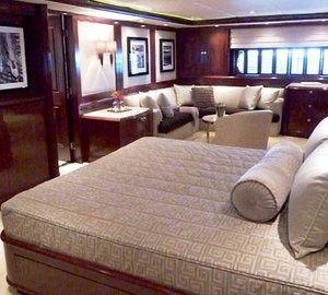 GLAZE -  Master Cabin