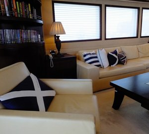 GRACE KELLY - Salon and library