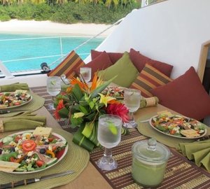 GREEN FLASH - Alfresco dining