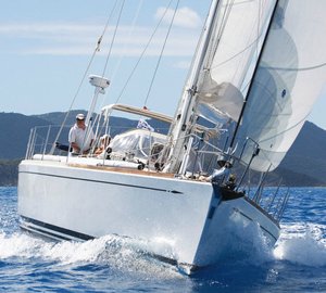 Glisse yacht - front view