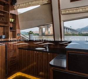 Heysea82 Yacht - Galley-001