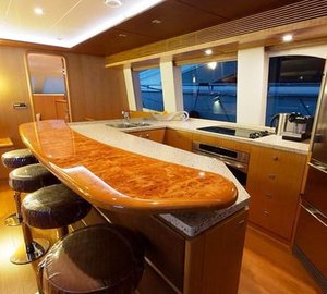 Horizon PC 60 SEA BOSS -  Galley and Bar