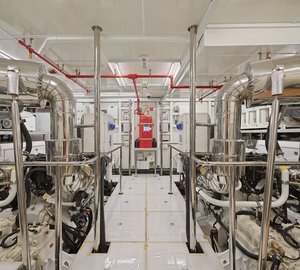 Horizon RP110 motor yacht Carnival Liberty 3 - Engine Room