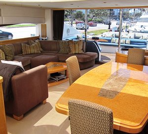 IMPULSIVE TOO -  Main Salon looking Aft