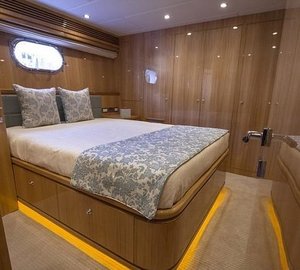 IRRESISTIBLE - Double cabin