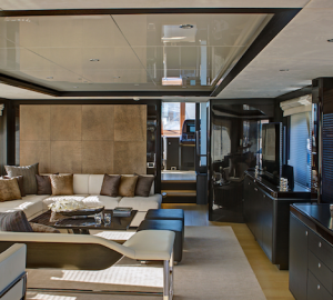 Integrity 93ft yacht - saloon