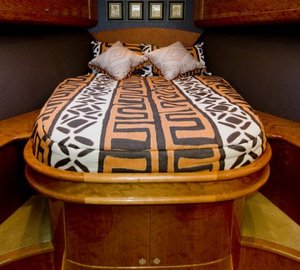 JB70 Yacht Ravaganza - Stateroom