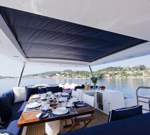 JEEL II -  Flybridge Dining 2