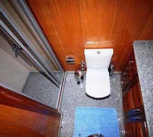 Kayhan 8 Bathroom
