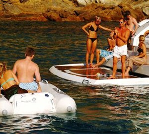 Koko Bathing Platform