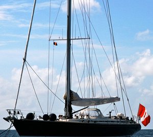 LA FORZA DEL DESTINO -  At Anchor