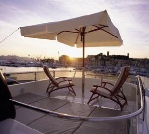 LADIES FIRST - Sundeck 2