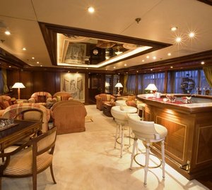 LADY ANN MAGEE Upper deck Bar and Salon