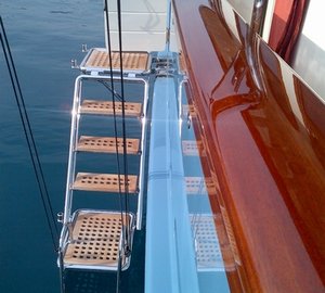LARIMAR -  Side Boarding