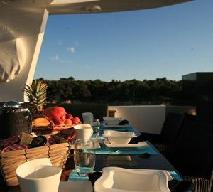 LOR -   Sun Deck Dining